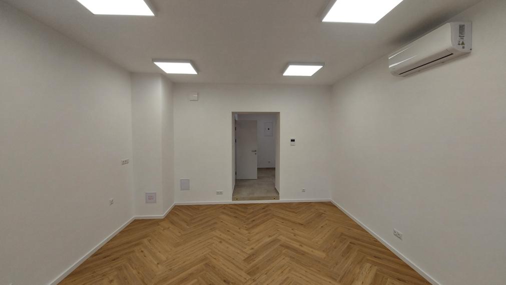 Novo-zrekonštruované klimatizované administratívne priestory na prenajom - Trenčín