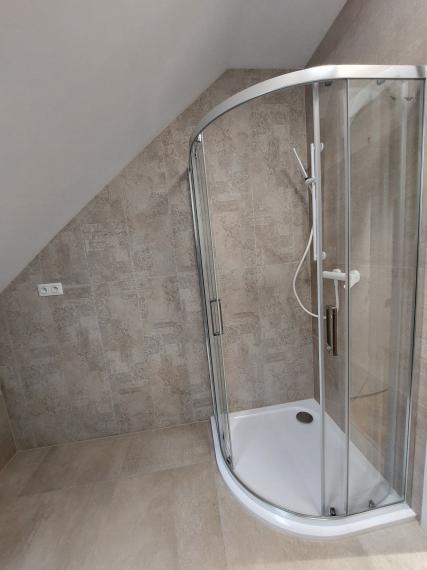 Na prenájom exkluzívne novo-zrekonštruované klimatizované administratívne priestory v Centre Trenčína