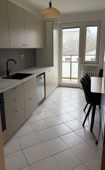 Čerstvo zrekonštruovaný 3 izbový priestranný byt na prenájom - Bratislava III TOP