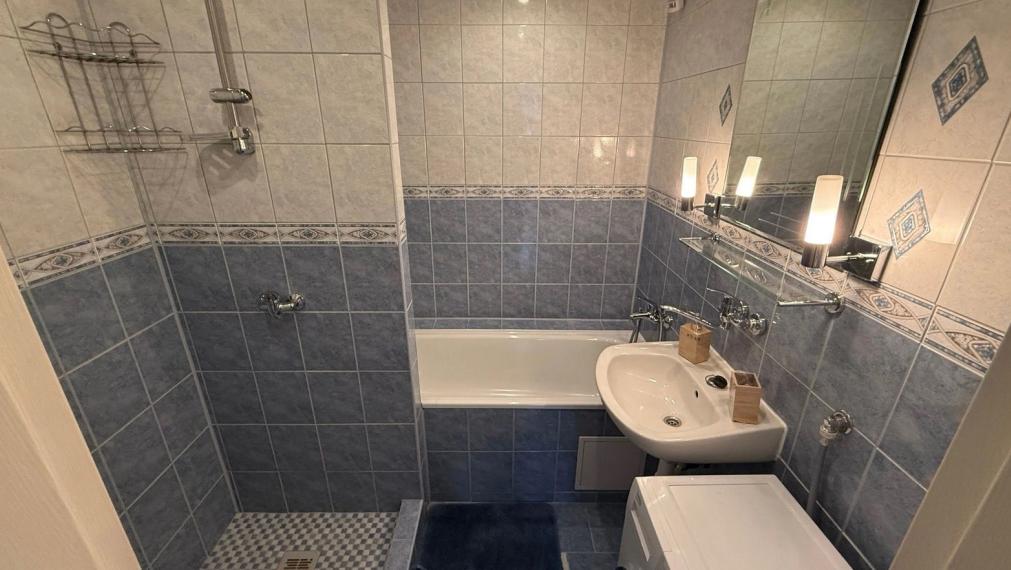 Čerstvo zrekonštruovaný 3 izbový priestranný byt na prenájom - Bratislava III TOP