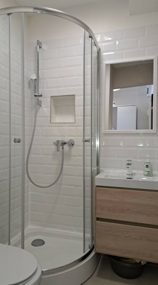 Na prenájom modernizovaná garsónka na ulici Československých parašutistov - Bratislava II TOP