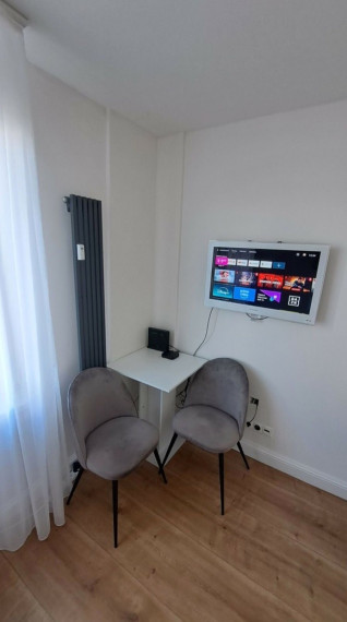 Na prenájom modernizovaná garsónka na ulici Československých parašutistov - Bratislava II TOP