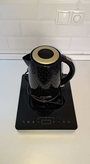 Na prenájom modernizovaná garsónka na ulici Československých parašutistov - Bratislava II TOP