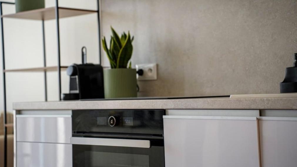  Na prenájom kompletne zariadený 1-izbový byt v novostavbe Olivia residence - Bratislava III TOP