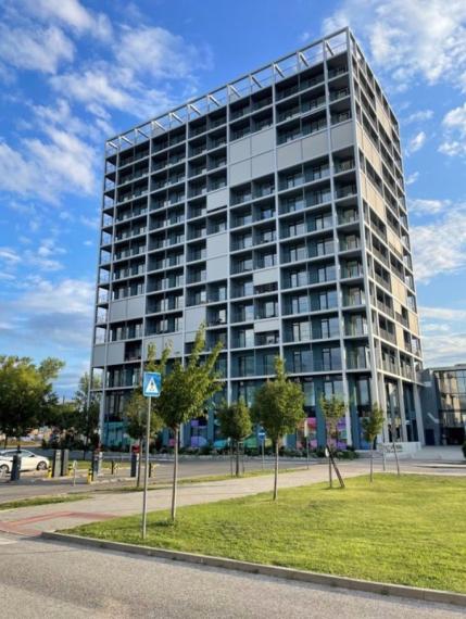  Na prenájom kompletne zariadený 1-izbový byt v novostavbe Olivia residence - Bratislava III TOP