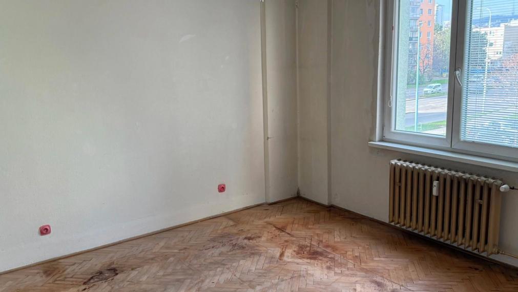 Na predaj 4-izbový byt v pôvodnom stave na Martinčekovej ulici - Bratislava II TOP