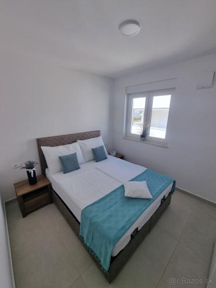 Nové kompletne zariadené apartmány na predaj-  Novalja, ostrov Pag