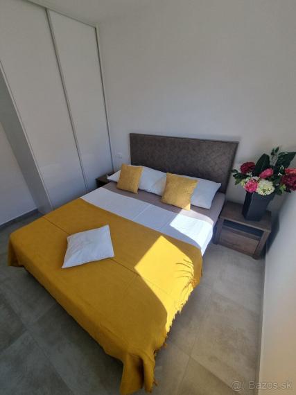 Nové kompletne zariadené apartmány na predaj-  Novalja, ostrov Pag