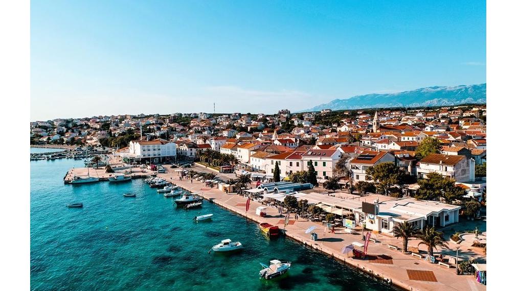 Nové kompletne zariadené apartmány na predaj-  Novalja, ostrov Pag