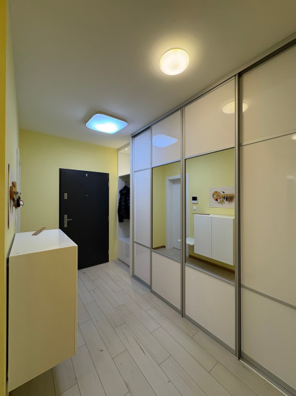 EXKLUZÍVNE Priestranný 3-izbový byt s nadštandardnou terasou 54,7 m² | Záhorská Bystrica – Pod Vŕškami