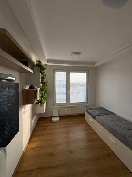 EXKLUZÍVNE Priestranný 3-izbový byt s nadštandardnou terasou 54,7 m² | Záhorská Bystrica – Pod Vŕškami