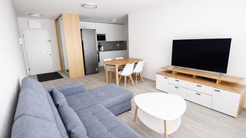 Na prenájom 2-izbový byt v tichej lokalite v Rači - Bratislava III TOP 