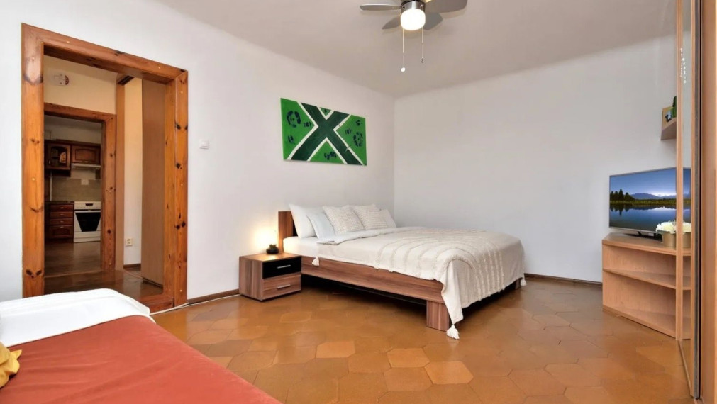 Priestranný 3-izbový byt na predaj - Bratislava I TOP