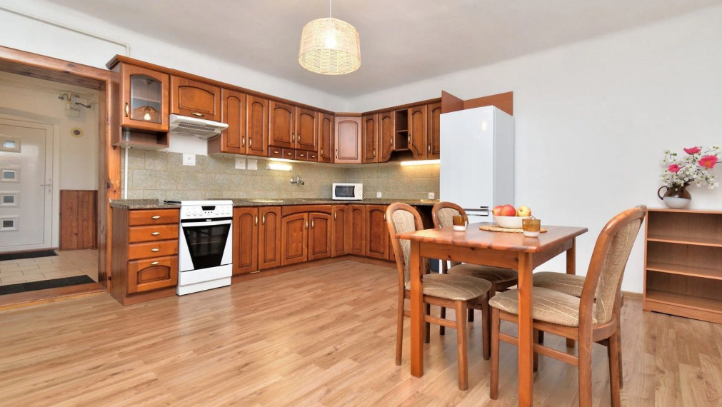 Priestranný 3-izbový byt na predaj - Bratislava I TOP