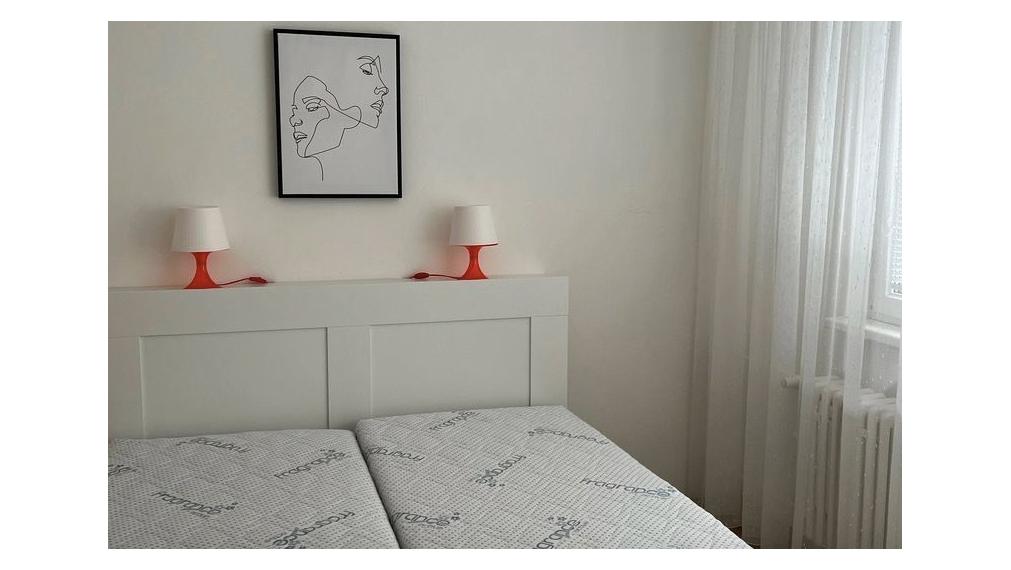 Moderný 2 izbový byt na prenájom, Bratislava V