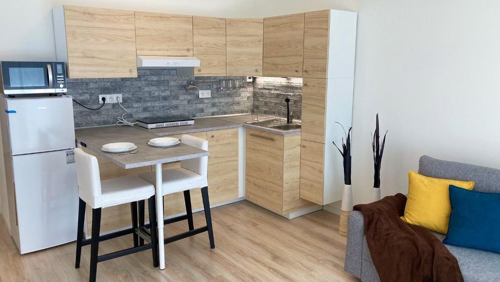 1i byt s terasou a záhradou v novostavbe v obci Miloslavov