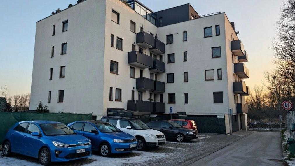 Na predaj zariadený 2-izbový byt vo vyššom štandarde - Bratislava IV TOP