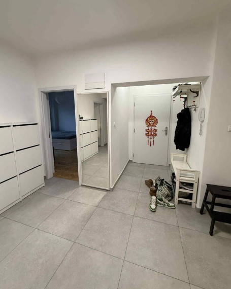 Na prenájom pekný 4-izbový byt na Blumentálskej ulici - Bratislava I TOP