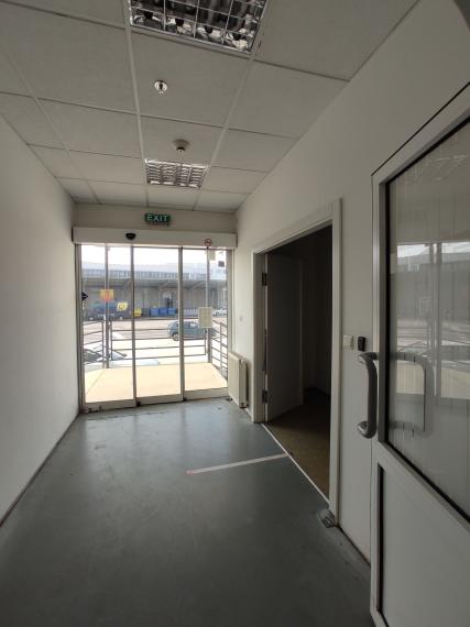 SKLADY / HALY / výrobné priestory 1.200-5.500m2 v RAČI na prenájom, s možnosťou kancelárií