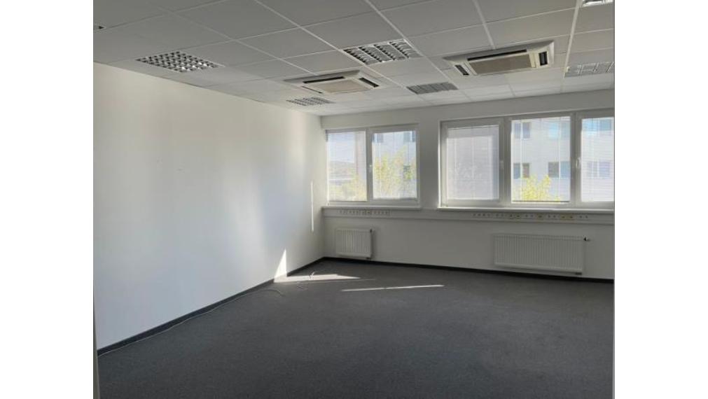 Kancelárske priestory s možnosťou skladu, Na Pántoch – Rača 