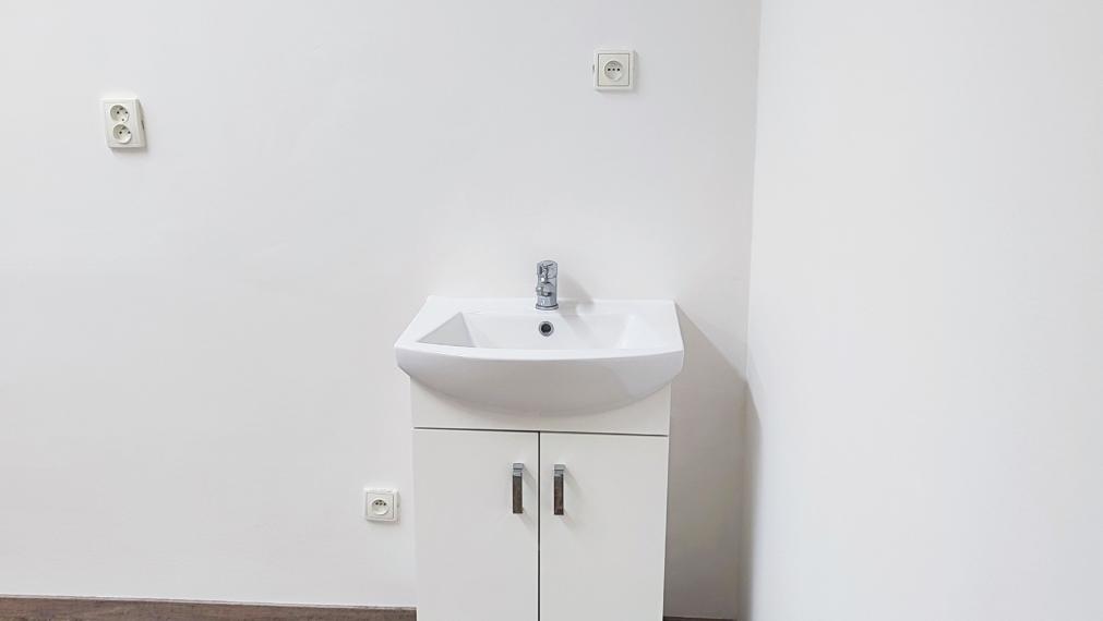 Novo rekonštruované priestory v centre Malaciek na prenajom 