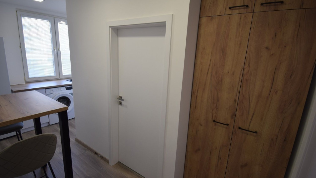 Na prenájom zariadený 2-izbový byt po kompletnej rekonštrukcii - Galanta