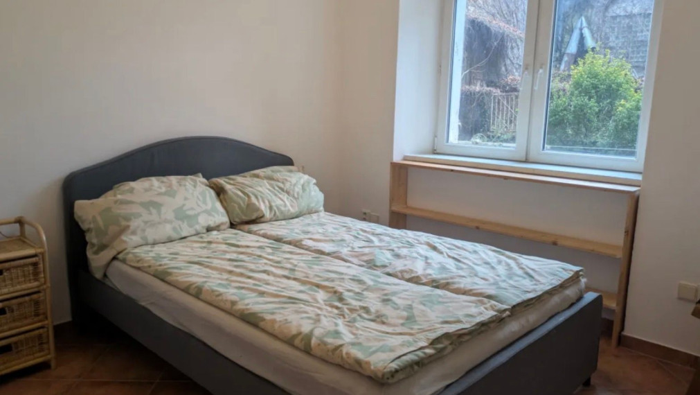 Na prenajom 4-izbový byt priamo v centre Starého mesta Bratislavy TOP