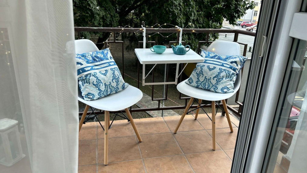 Na prenájom 2 izbový byt s balkónom - ul. Bartoškova, Bratislava III TOP