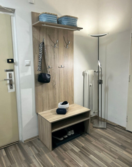 Na prenájom 2 izbový byt s balkónom - ul. Bartoškova, Bratislava III TOP