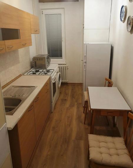 Na prenájom veľký 1-izbový byt v Ružinove na Zálužickej ulici TOP