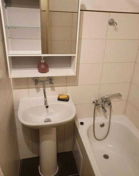 Na prenájom veľký 1-izbový byt v Ružinove na Zálužickej ulici TOP