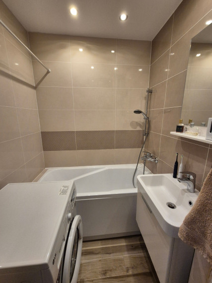 Na predaj 3-izbový byt v centre Stupavy