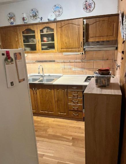 Na predaj čiastočne prerobený 3-izbový byt vo vyhľadávanej lokalite na Lenardovej ul. v Bratislave TOP