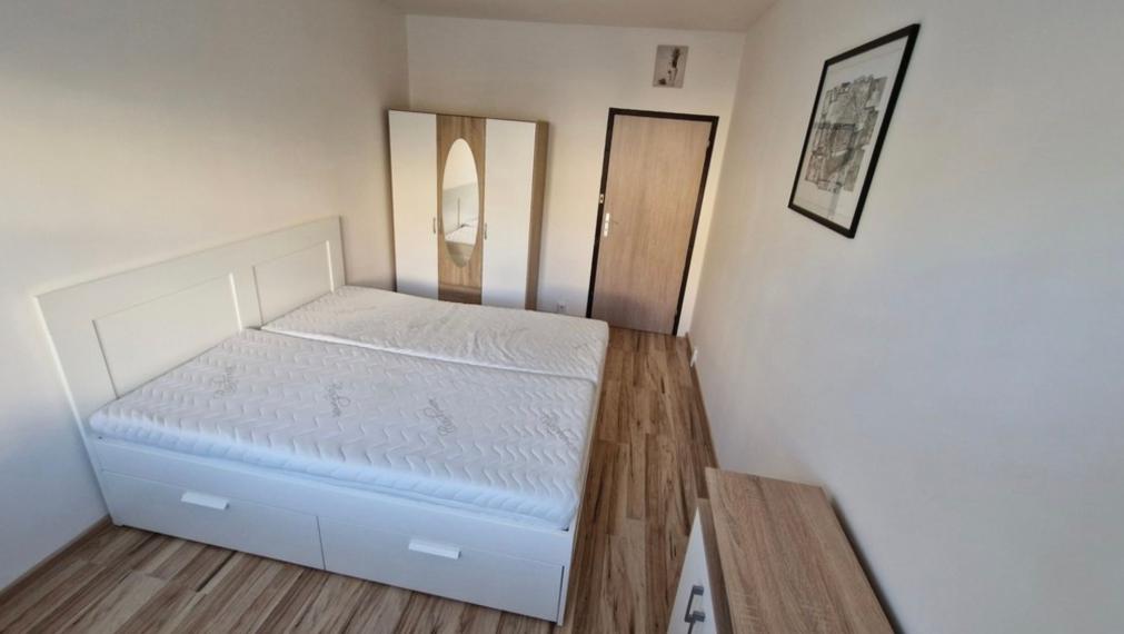 Na predaj priestranný 4-izbový byt - Bratislava V TOP