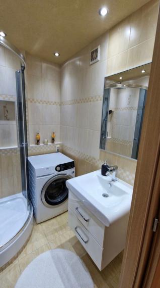 Na predaj priestranný 4-izbový byt - Bratislava V TOP