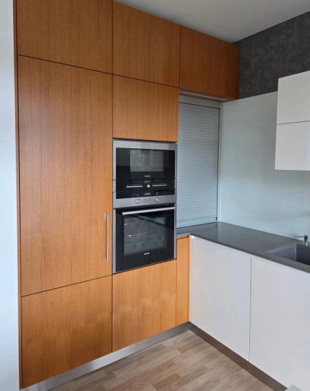 Na prenájom priestranný, svetlý a kompletne zariadený 3-izbový byt - Bratislava V TOP