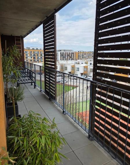 Na prenájom priestranný, svetlý a kompletne zariadený 3-izbový byt - Bratislava V TOP