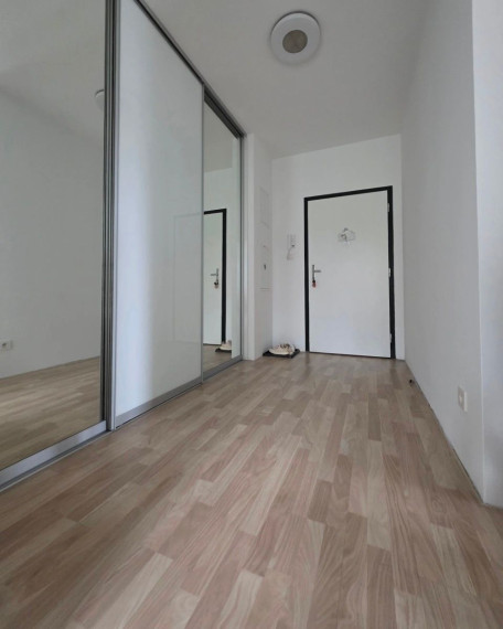 Na prenájom priestranný, svetlý a kompletne zariadený 3-izbový byt - Bratislava V TOP