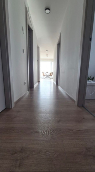 Na predaj výnimočný, kompletne zariadený 4-izbový byt - Bratislava V TOP