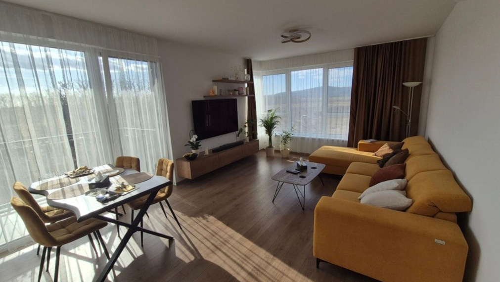 Na predaj výnimočný, kompletne zariadený 4-izbový byt - Bratislava V TOP