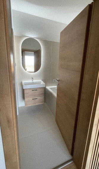 Na prenájom nový plne zariadený 2-izbový byt s veľkou terasou - Bratislava V TOP