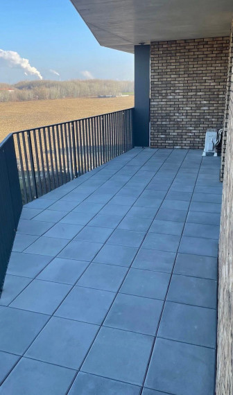 Na prenájom nový plne zariadený 2-izbový byt s veľkou terasou - Bratislava V TOP