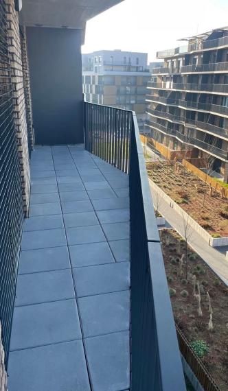 Na prenájom nový plne zariadený 2-izbový byt s veľkou terasou - Bratislava V TOP