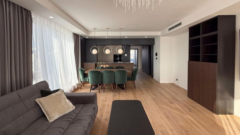 Výnimočný 4-izbový byt s technickou miestnosťou a komorou na predaj,  Bratislava III TOP