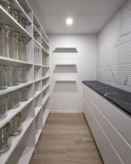 Výnimočný 4-izbový byt s technickou miestnosťou a komorou na predaj,  Bratislava III TOP