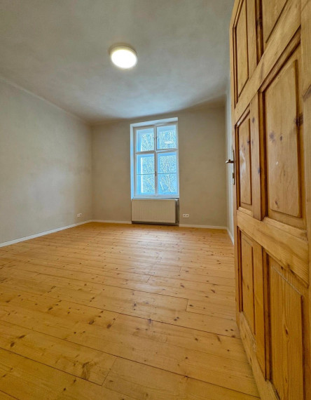 Na predaj nadštandardne zrekonštruovaný a zreštaurovaný 3-izbový byt - Bratislava III TOP