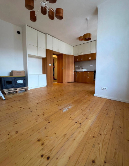 Na predaj nadštandardne zrekonštruovaný a zreštaurovaný 3-izbový byt - Bratislava III TOP