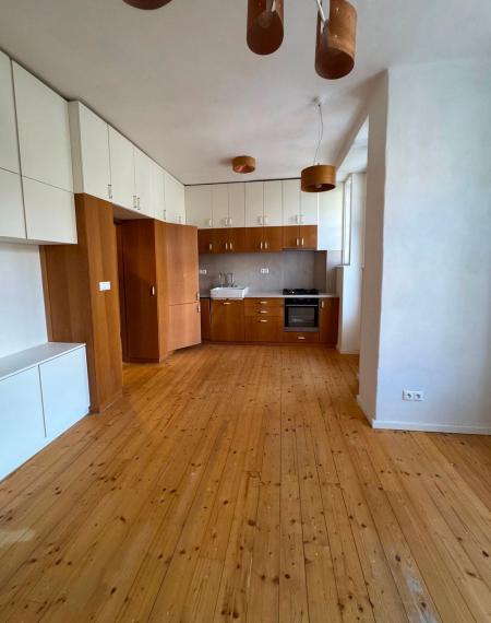 Na predaj nadštandardne zrekonštruovaný a zreštaurovaný 3-izbový byt - Bratislava III TOP