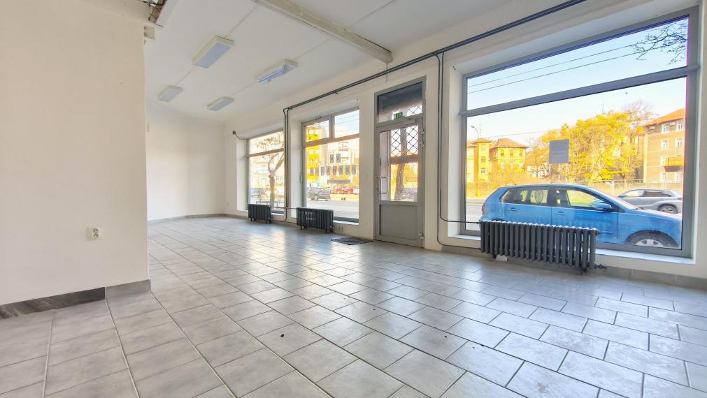 Na prenájom atraktívny obchodný priestor - ul. Šancova, Bratislava I
