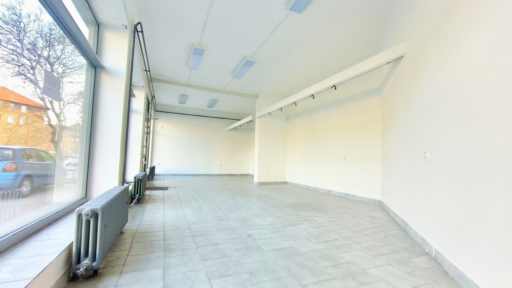 Na prenájom atraktívny obchodný priestor - ul. Šancova, Bratislava I